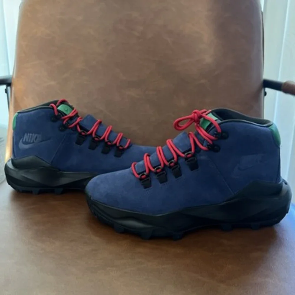Nike Cygnal Waterproof Boots Navy Blue Black FV4332-401 Men's Size 8.5 NWOB